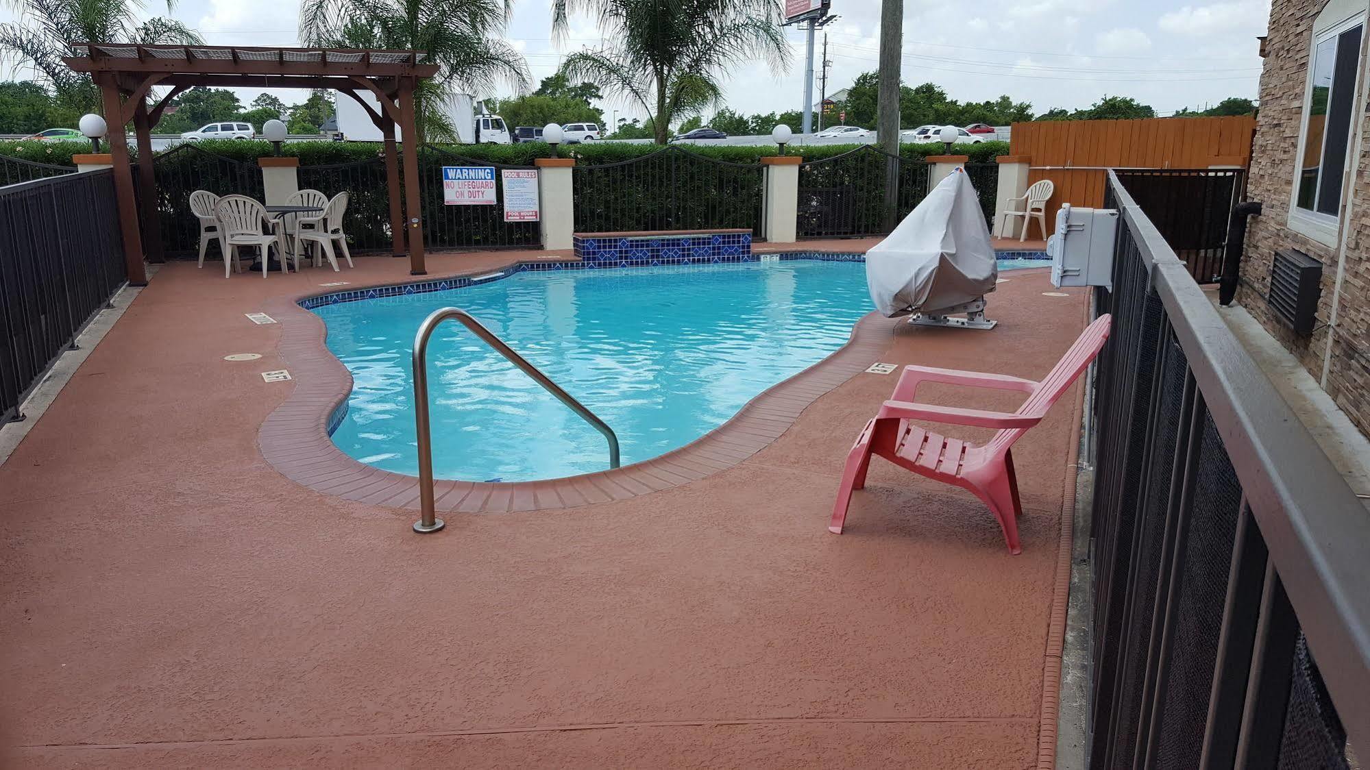 Super 8 By Wyndham Houston/Willowbrook Hwy 249 Extérieur photo