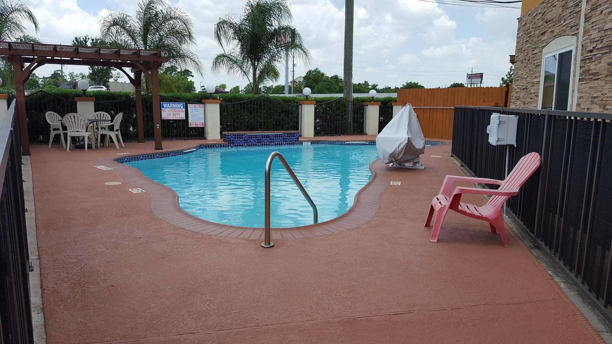 Super 8 By Wyndham Houston/Willowbrook Hwy 249 Extérieur photo